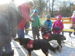 Hundebesuch im Zookindergarten (76)